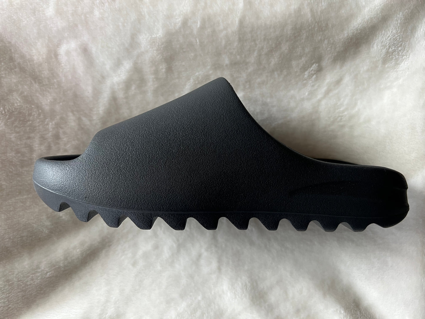 Adidas Yeezy Slide "Onyx"