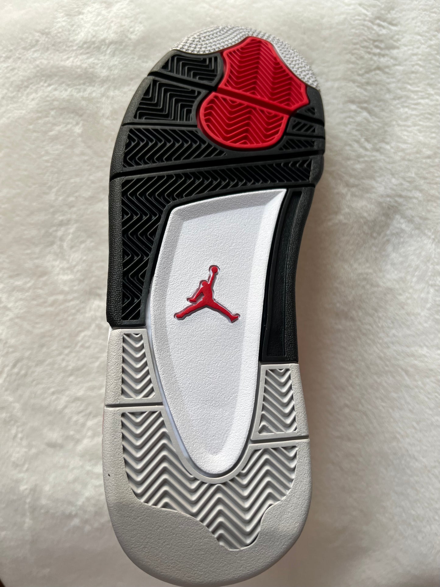 Air Jordan Retro 4 “Red Cement”
