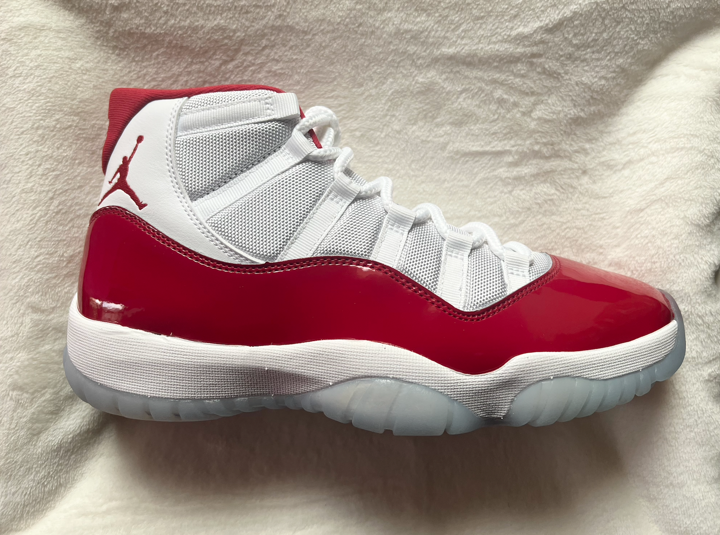 Air Jordan Retro 11 "Cherry"